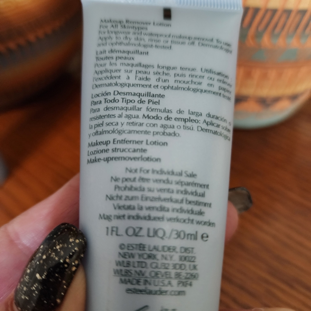 Estee Lauder "Take It Away" Makeup Remover Lotion - Picture 3 of 6